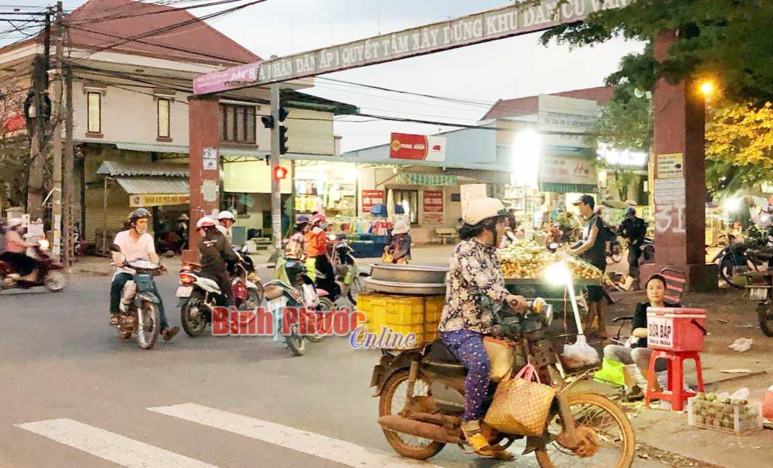 Sớm xử lý lấn chiếm hành lang đường bộ