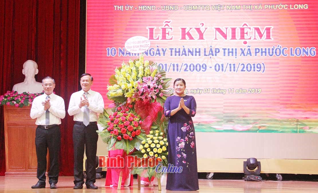Phước Long kỷ niệm 10 năm thành lập thị xã