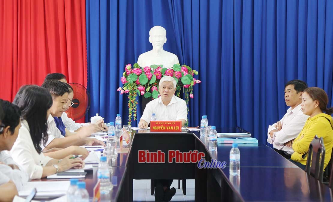 Phải l&agrave;m r&otilde; những vấn đề c&ocirc;ng d&acirc;n phản ảnh li&ecirc;n quan đến c&aacute;n bộ