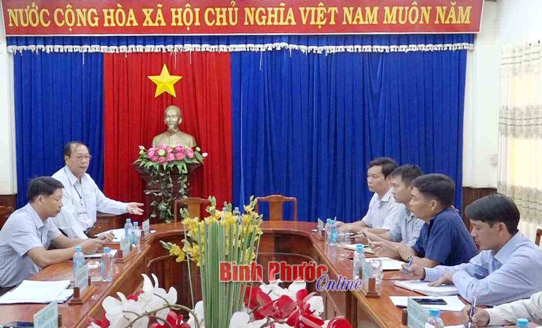 Tháo gỡ vướng mắc hệ thống mương dẫn dòng ven quốc lộ 14