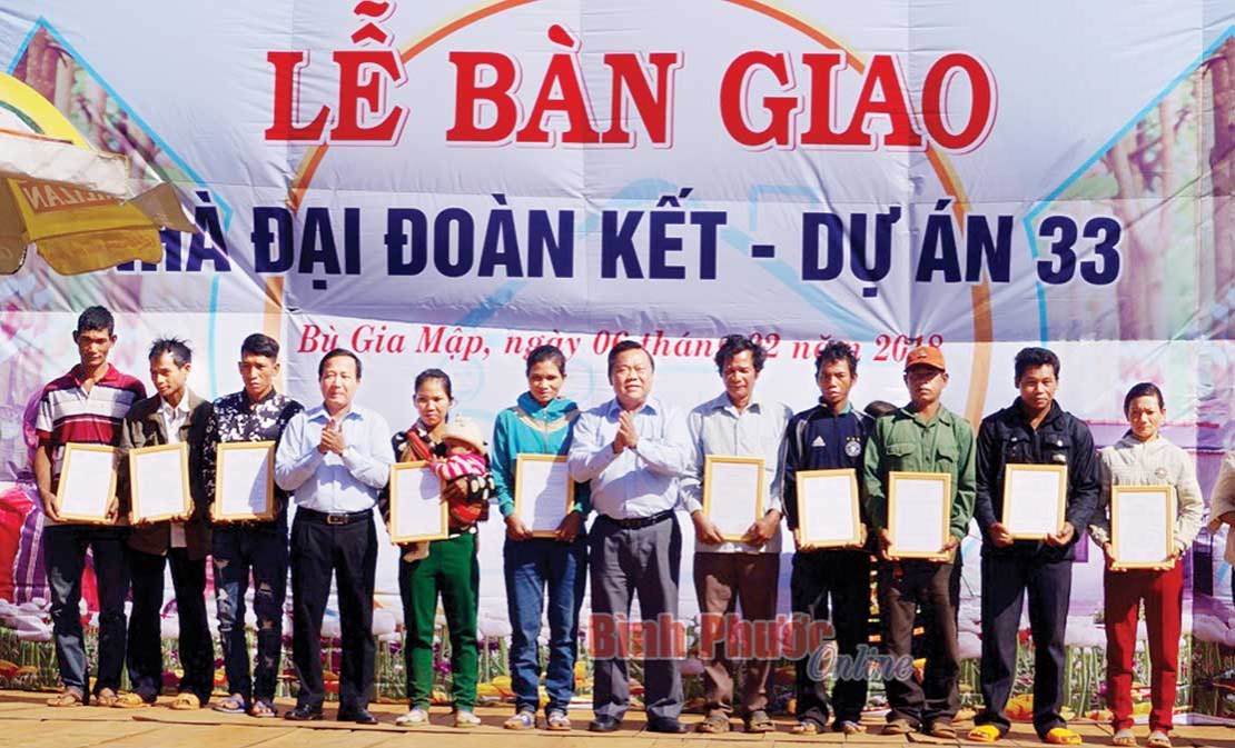 Cuộc sống đồng b&agrave;o DTTS đổi thay từng ng&agrave;y