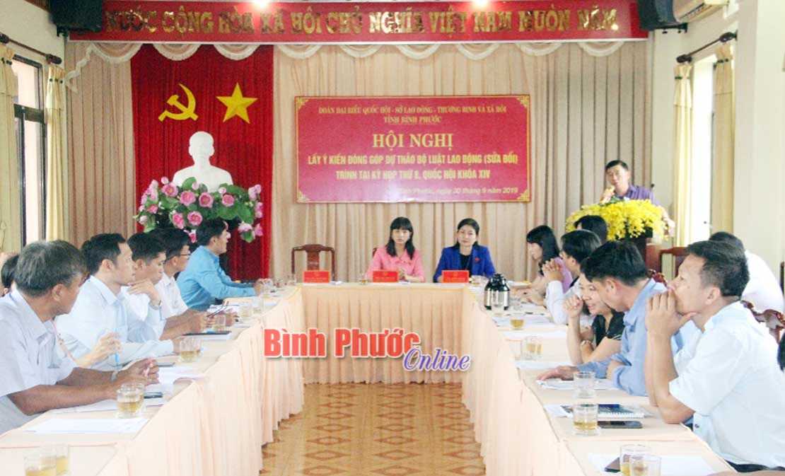 12 &yacute; kiến đ&oacute;ng g&oacute;p v&agrave;o dự thảo Bộ luật Lao động (sửa đổi)