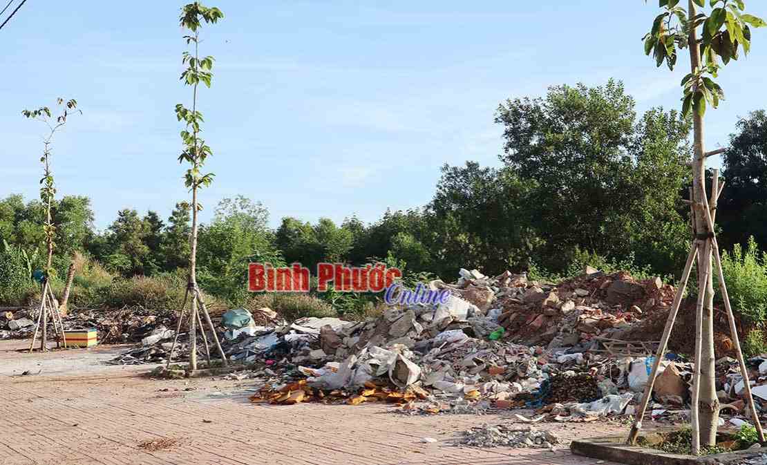 Có camera an ninh - vẫn đổ rác