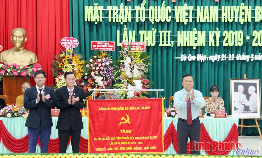 Bù Gia Mập với những giải pháp nâng cao chất lượng xây dựng Đảng