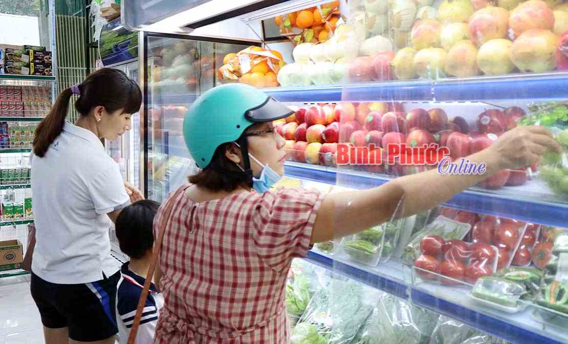 Đồng Xoài phát triển mạnh cửa hàng tiện ích