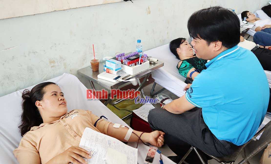 Đồng Xoài thu 1.668 đơn vị máu