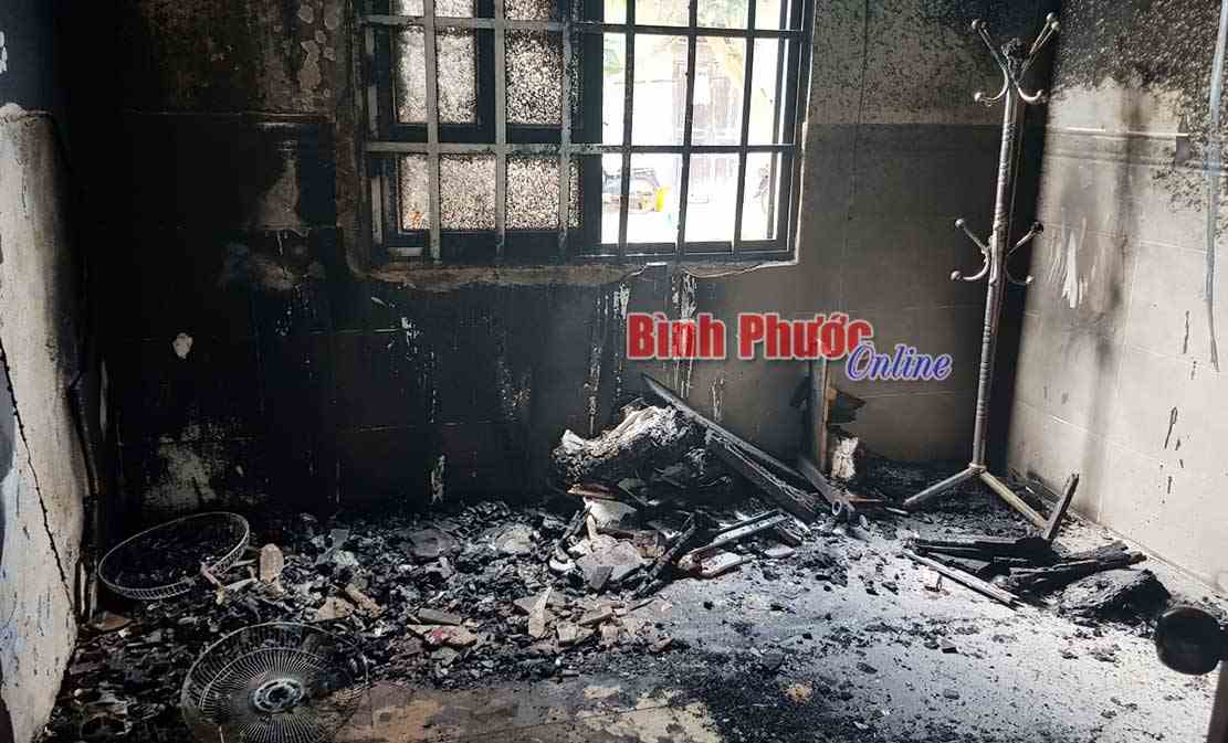 Dùng xăng giải quyết Mâu thuẫn gia đình