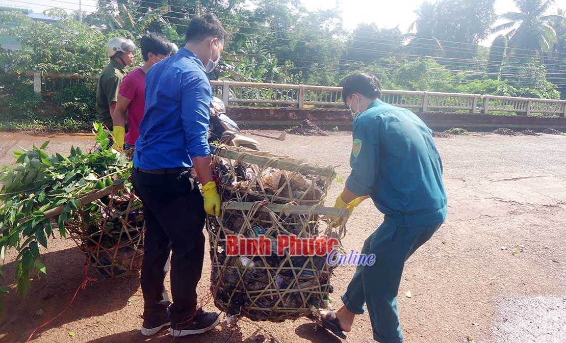 97,63% hộ dân Phú Riềng sử dụng nước sạch, hợp vệ sinh