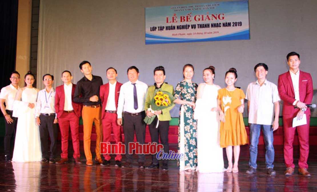 Bế giảng lớp tập huấn nghiệp vụ thanh nhạc