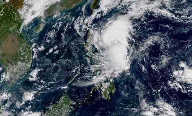 Hàng nghìn người Philippines sơ tán tránh bão Kalmaegi