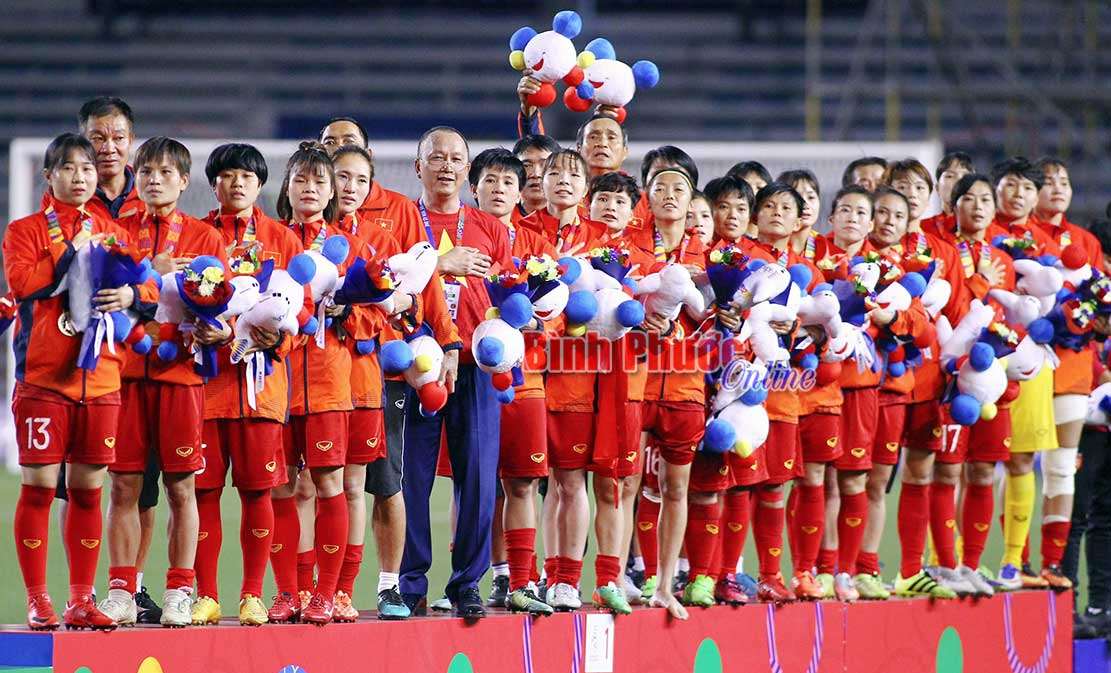 Ý chí và tinh thần quả cảm của các cô gái vàng bóng đá Việt Nam