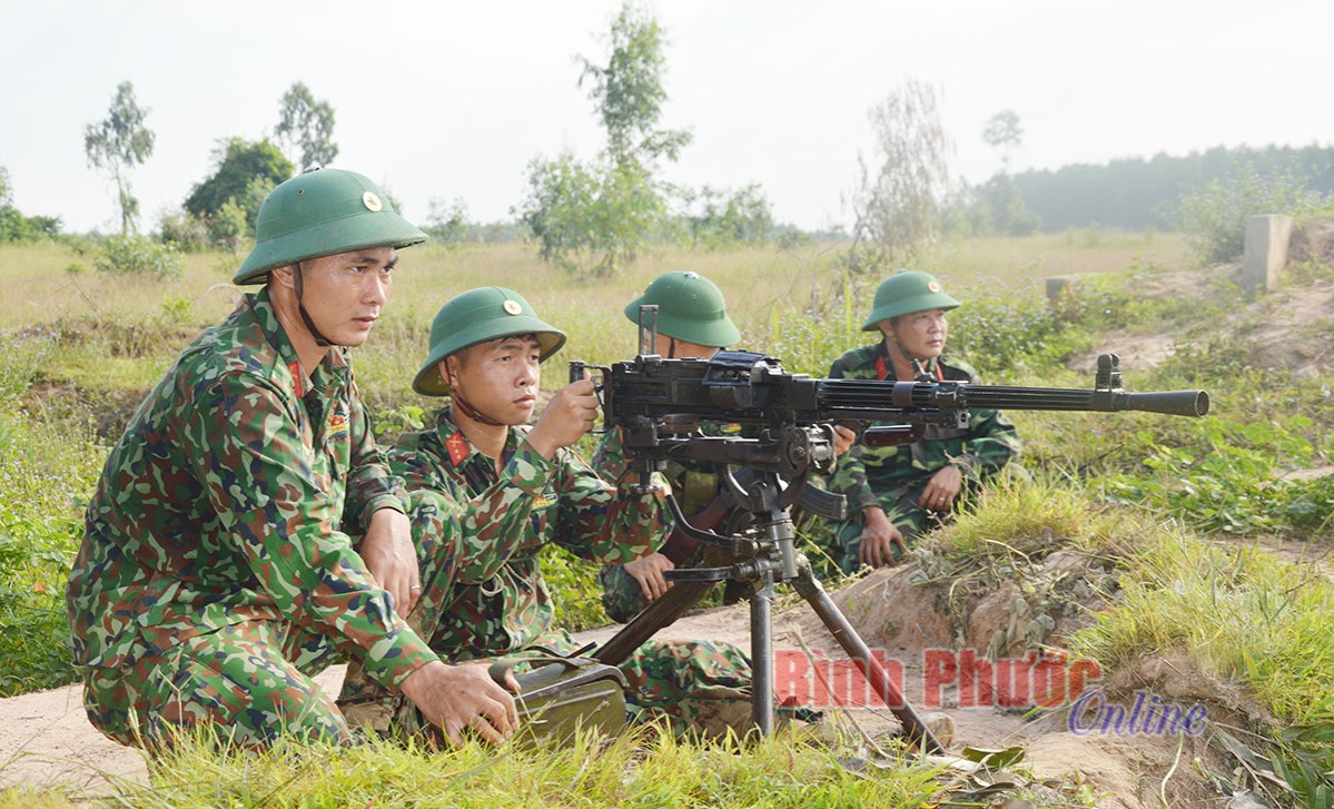 Bộ CHQS tỉnh diễn tập c&oacute; bắn đạn thật