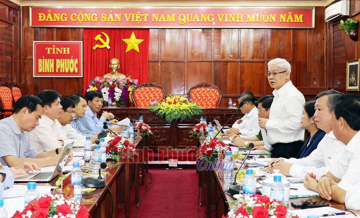 Bộ trưởng Bộ Giao th&ocirc;ng - Vận tải l&agrave;m việc tại B&igrave;nh Phước