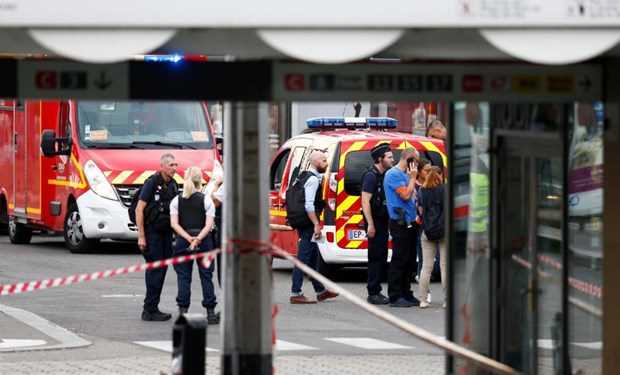 Pháp phát hiện hàng chục người di cư Pakistan trong một xe tải