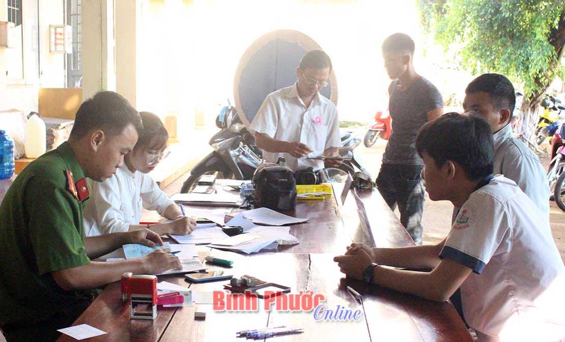 Quý 3, Công an Phú Riềng cấp 1.758 lượt giấy chứng minh nhân dân