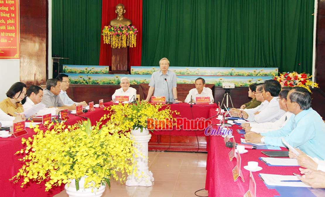 Thường trực Ban Bí thư Trần Quốc Vượng đánh giá cao công tác xây dựng đảng ở Công ty Cao su Bình Long