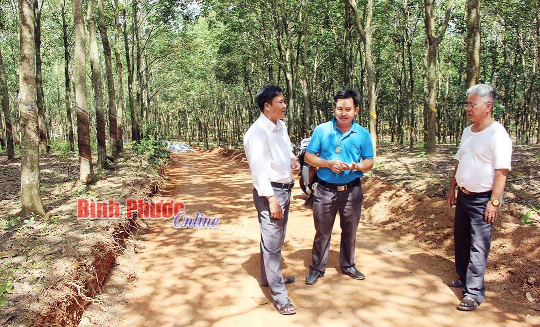 T&acirc;n Th&agrave;nh đột ph&aacute; trong l&agrave;m đường giao th&ocirc;ng