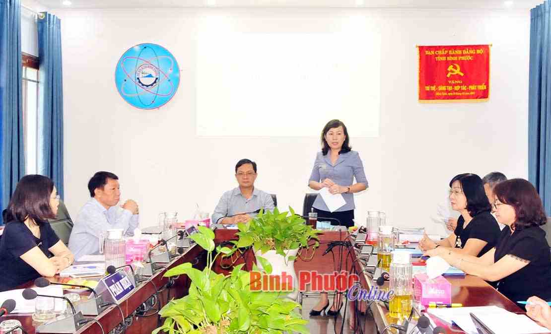 Nghiên cứu xây dựng cẩm nang xử lý tình huống dành cho cán bộ cấp cơ sở