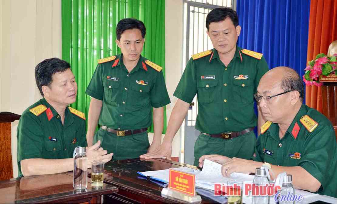 Qu&acirc;n khu 7 kiểm tra thực hiện c&ocirc;ng t&aacute;c tuyển chọn, gọi c&ocirc;ng d&acirc;n nhập ngũ