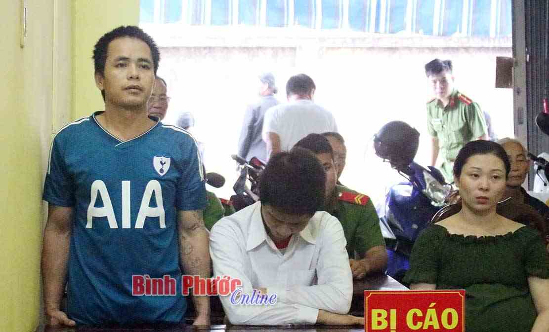 T&ograve;a &aacute;n nh&acirc;n d&acirc;n huyện Ph&uacute; Riềng x&eacute;t xử 5 vụ &aacute;n h&igrave;nh sự