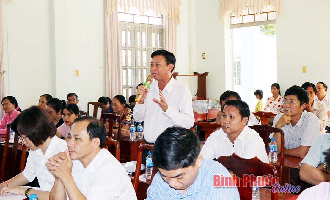 Cử tri đề nghị x&acirc;y dựng cầu M&atilde; Đ&agrave;