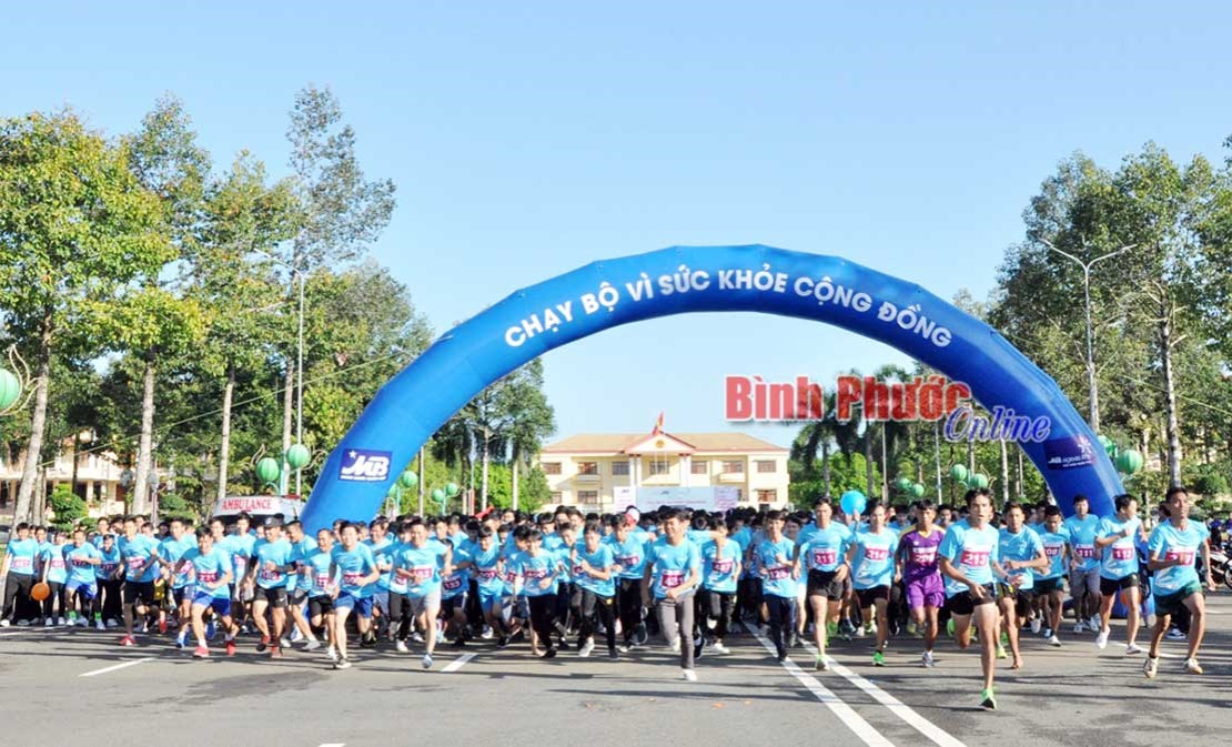 Hơn 500 vận động viên tham gia sự kiện “Chạy bộ vì sức khỏe cộng đồng”