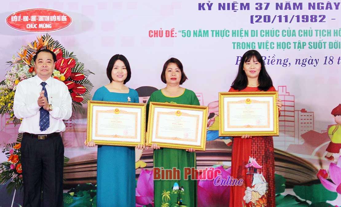 Nữ &ldquo;nhạc trưởng&rdquo; nhiệt huyết