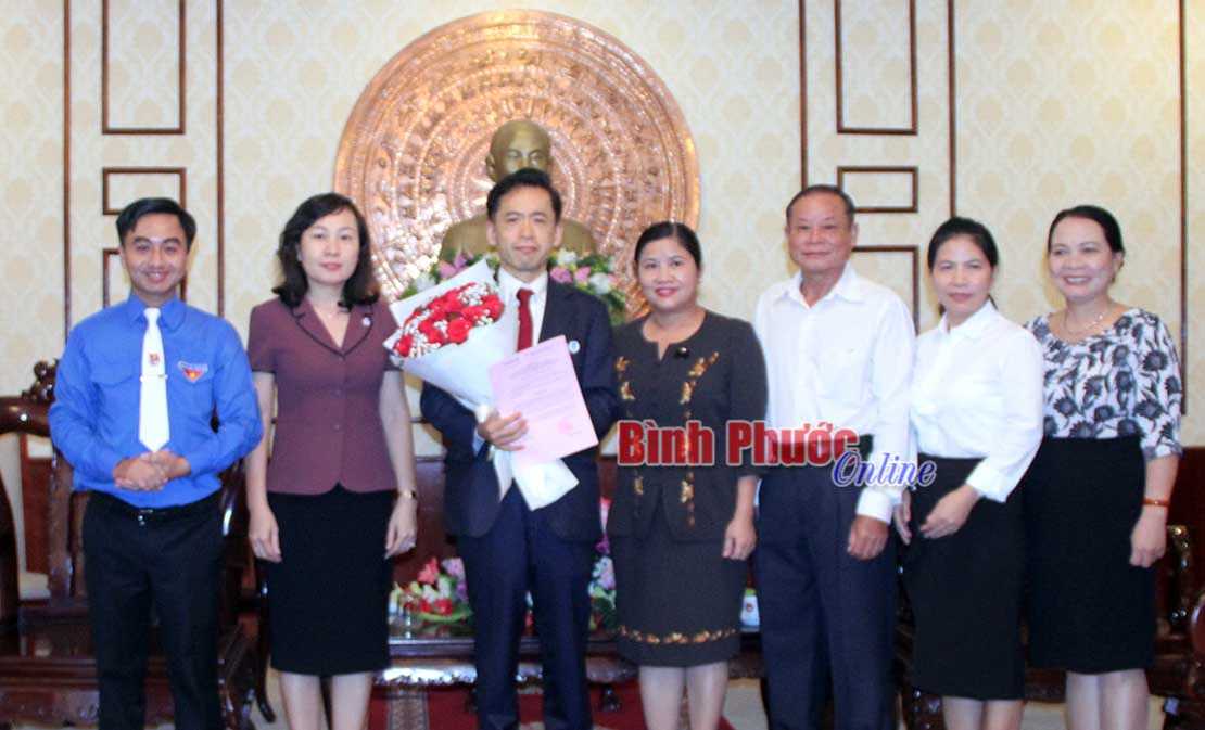 Ông Akinori Seki làm cố vấn về đối ngoại nhân dân cho Liên hiệp các tổ chức hữu nghị tỉnh