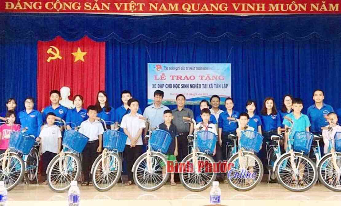 Chung tay “Tiếp bước cho em đến trường”
