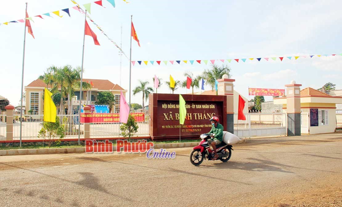 B&igrave;nh Thắng ho&agrave;n th&agrave;nh n&ocirc;ng th&ocirc;n mới trước hẹn