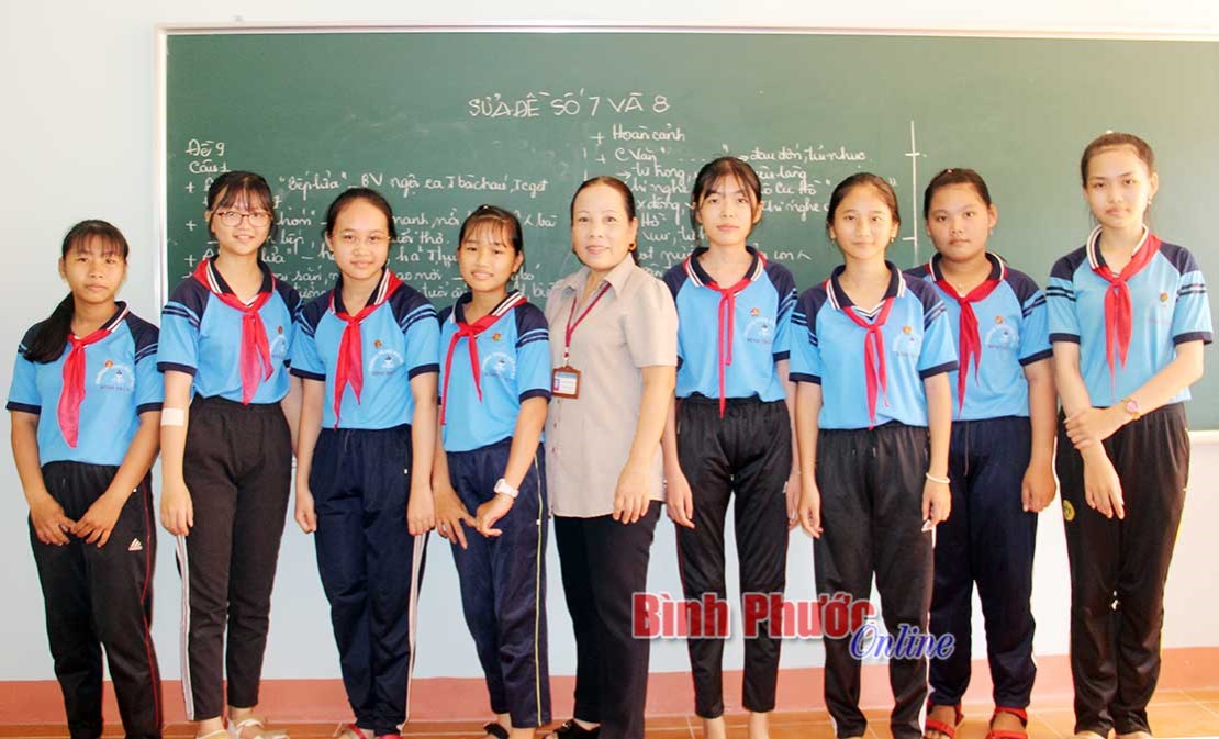 Nữ hiệu ph&oacute; t&acirc;m huyết với nghề