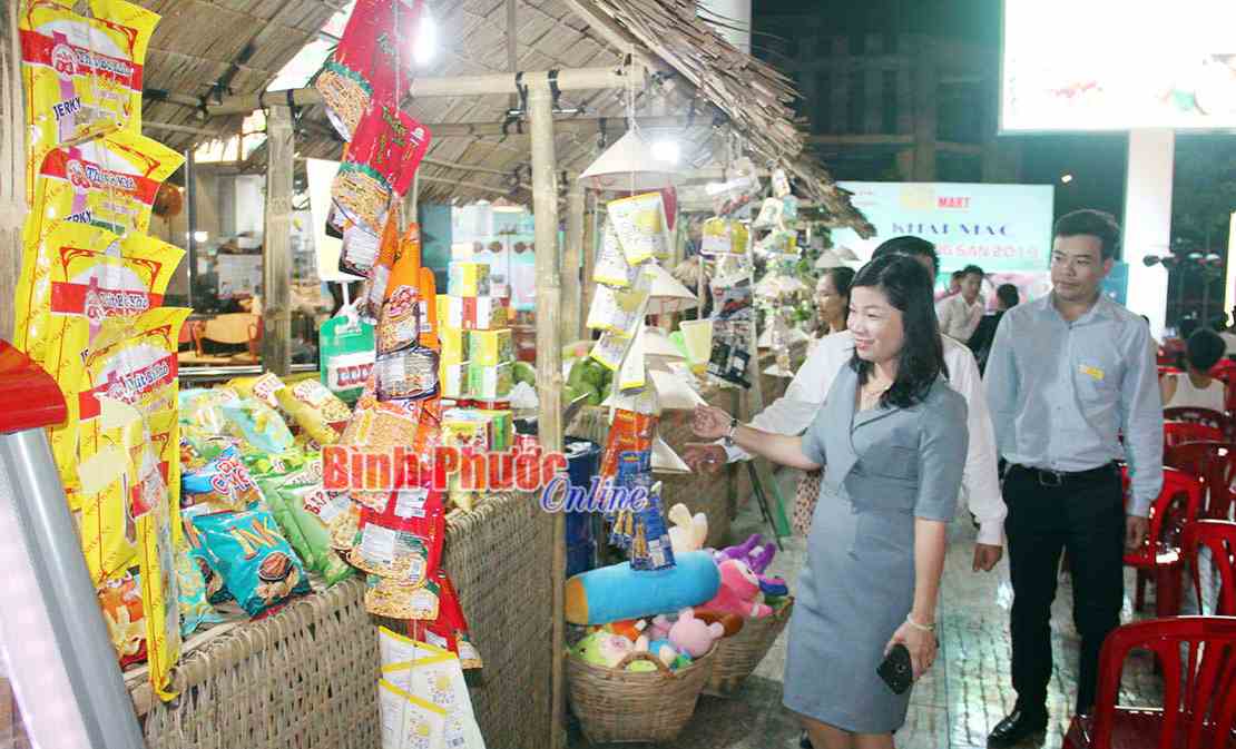 Khai mạc chợ nông sản 2019