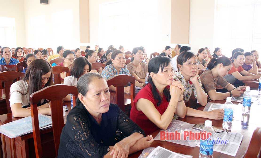 Mất cân bằng giới tính khi sinh vẫn ở mức cao