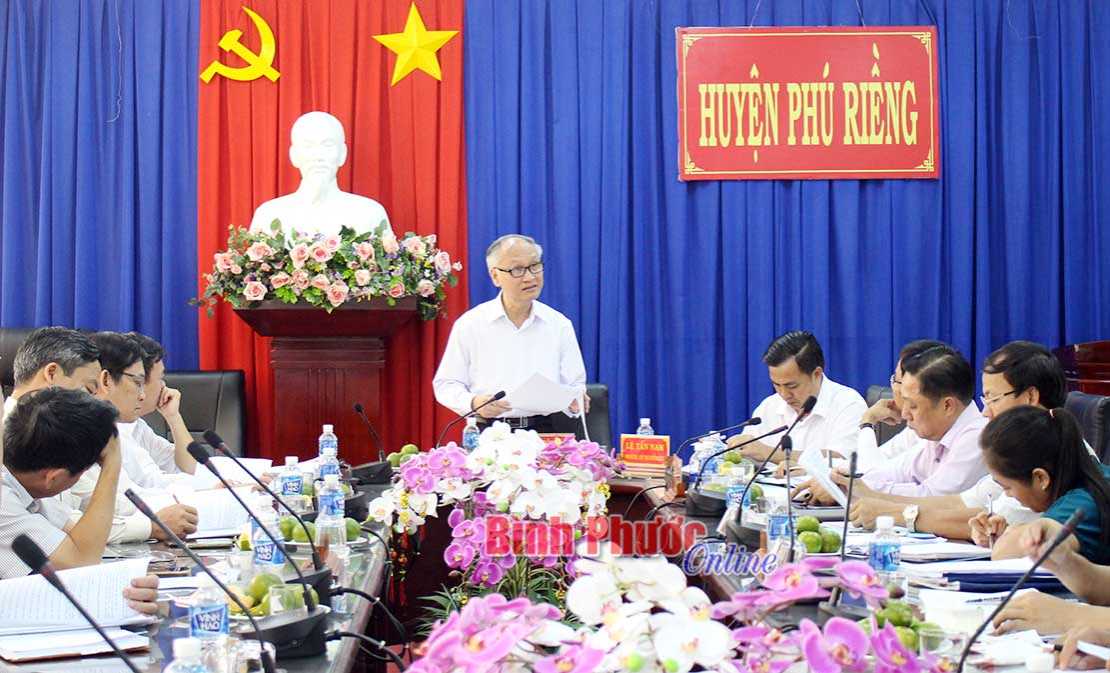 Gi&aacute;m s&aacute;t việc lập, c&ocirc;ng khai, quyết to&aacute;n ng&acirc;n s&aacute;ch huyện Ph&uacute; Riềng