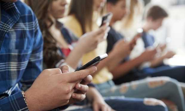 Australia: Thêm một bang cấm điện thoại di động trong trường học