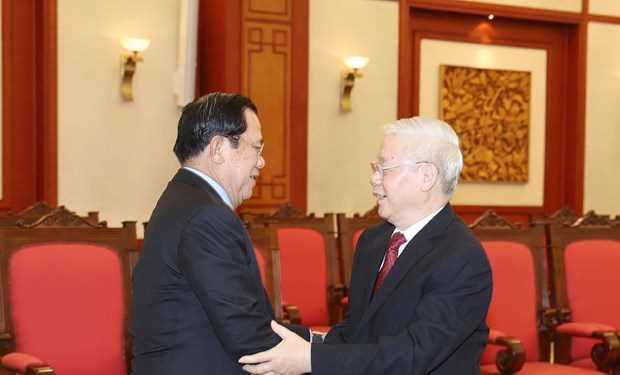 Tổng B&iacute; thư, Chủ tịch nước Nguyễn Ph&uacute; Trọng tiếp Thủ tướng Campuchia