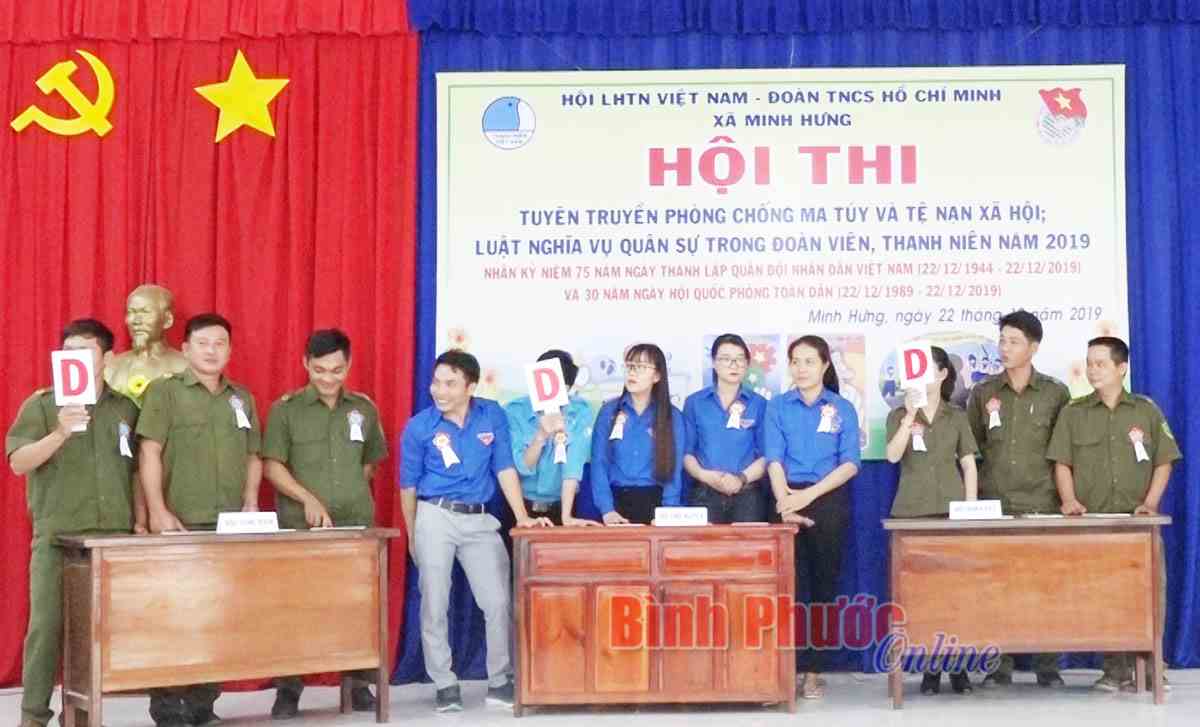 Hơn 200 đoàn viên, học sinh và công nhân được tuyên truyền pháp luật 