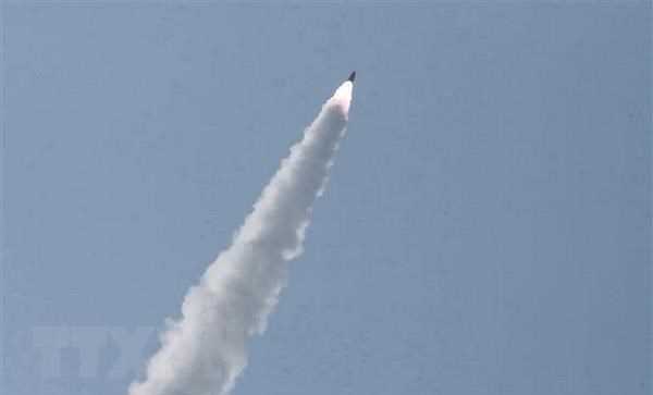 Vật thể bay không xác định của Triều Tiên rơi xuống EEZ của Nhật Bản