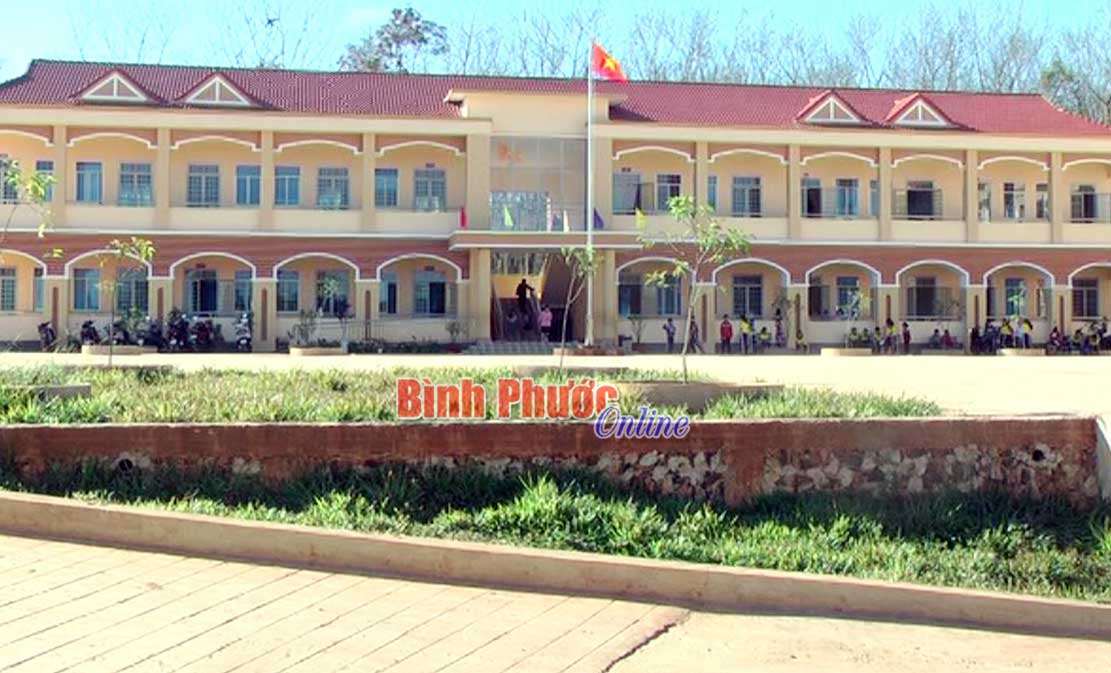 Bứt ph&aacute; n&acirc;ng chất hạ tầng n&ocirc;ng th&ocirc;n