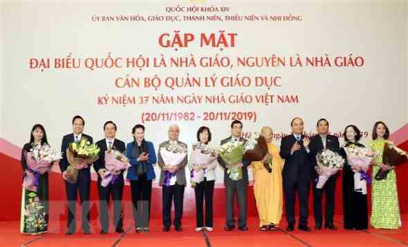 Gặp mặt đại biểu Quốc hội là nhà giáo, cán bộ quản lý giáo dục