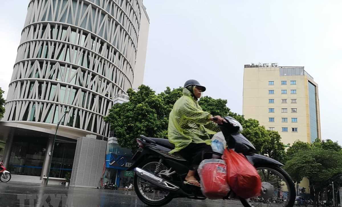 Không khí lạnh gây thời tiết nguy hiểm cục bộ ở Bắc Bộ và Trung Bộ