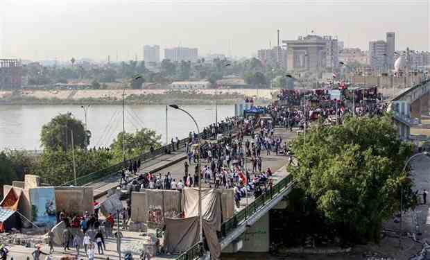 Iraq: Người biểu tình kiểm soát cây cầu thứ ba tại Baghdad