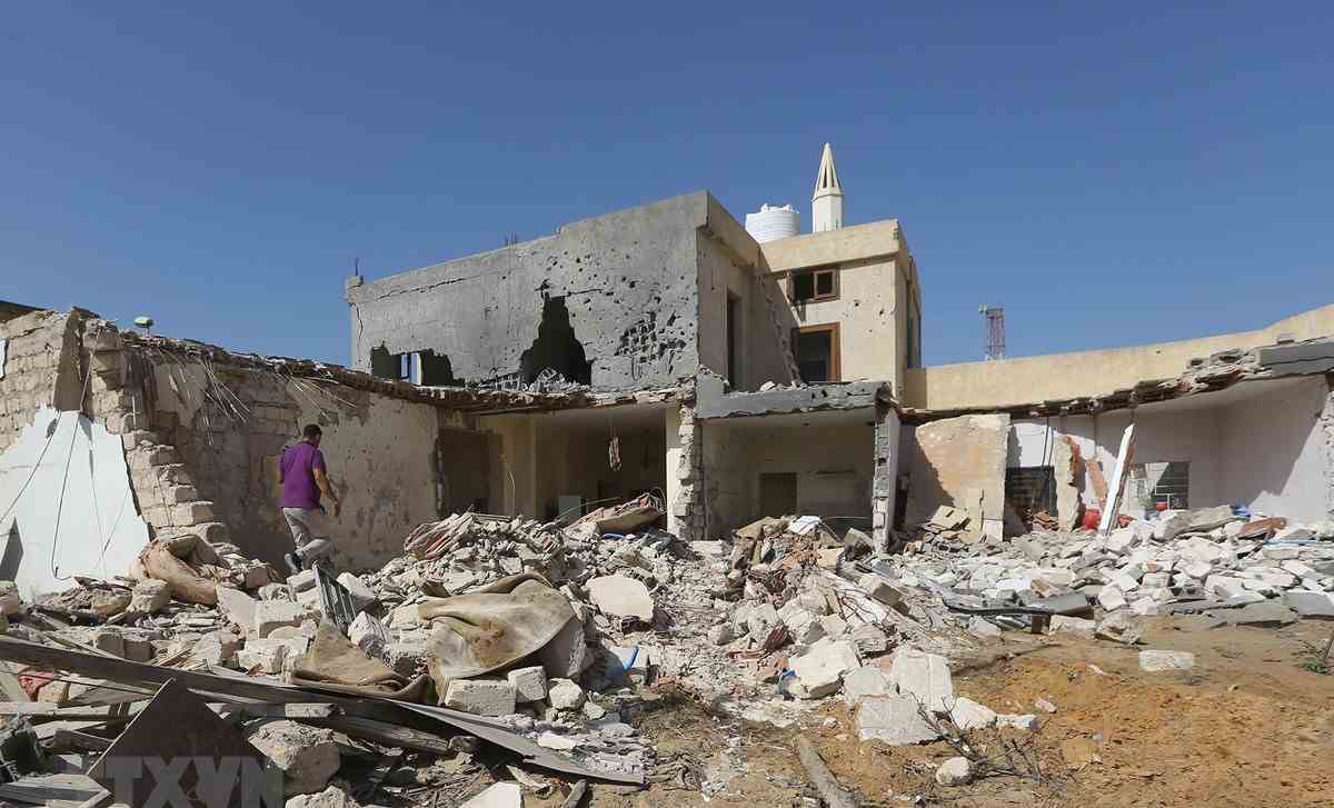 Libya: Không kích tại một nhà máy khiến hơn 40 người thương vong