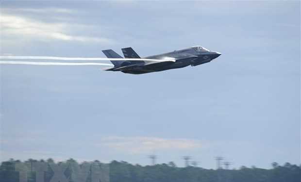 Chính quyền Mỹ cân nhắc rút khỏi Hiệp ước Bầu trời mở