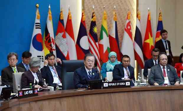 Tổng thống Moon nhấn mạnh hợp tác và đoàn kết giữa Hàn Quốc và ASEAN