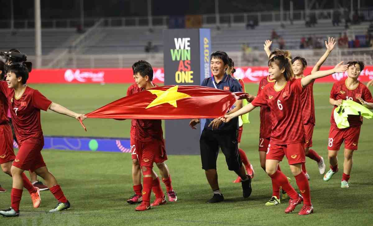 Đội tuyển nữ Việt Nam tăng 2 bậc, xếp hạng 32 thế giới