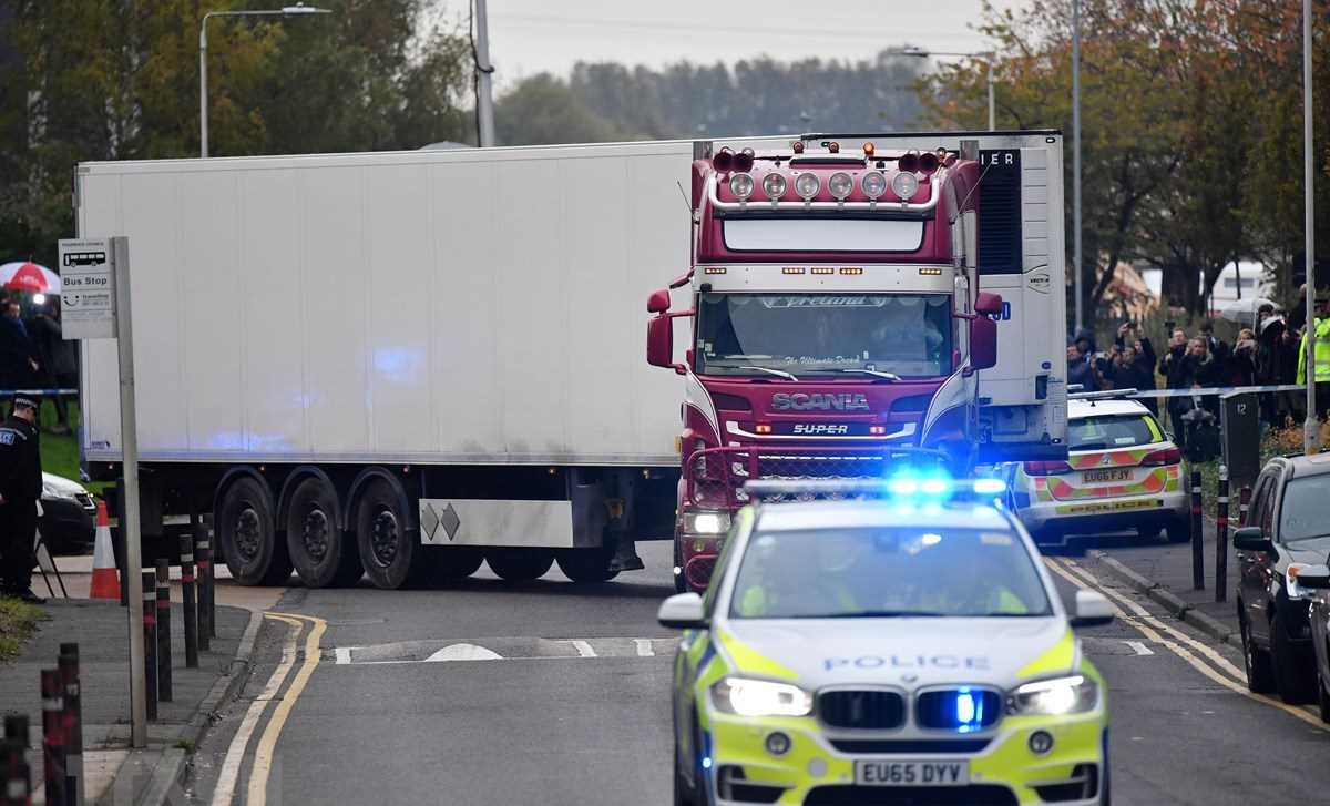 Vụ 39 thi thể trong xe tải: ĐSQ Việt Nam sẵn sàng bảo hộ công dân