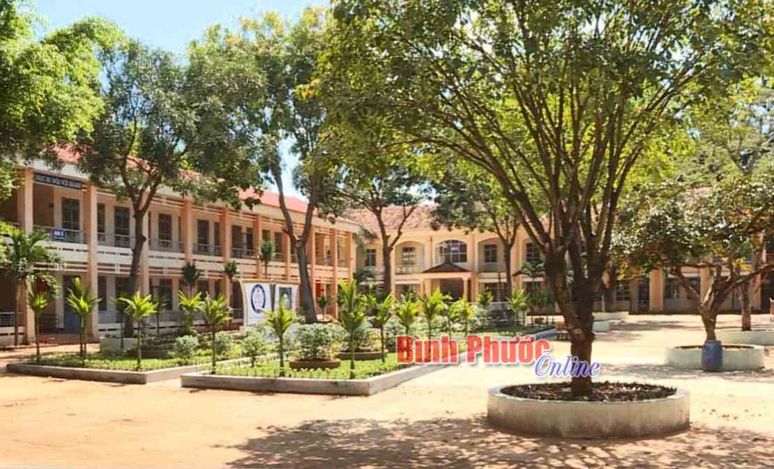 Tự hào Trường THPT Nguyễn Khuyến