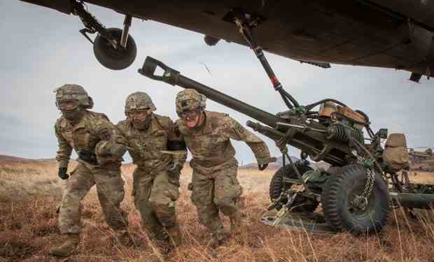 Thượng viện Mỹ bỏ phiếu thông qua dự luật chi tiêu quốc phòng