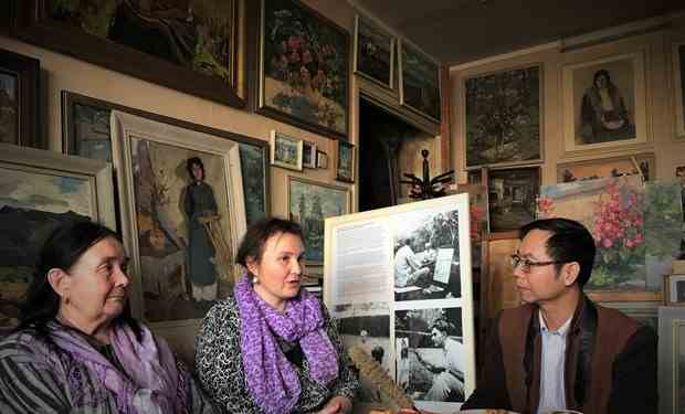 Nh&agrave; gi&aacute;o Nga nhiều duy&ecirc;n nợ với nền mỹ thuật Việt Nam